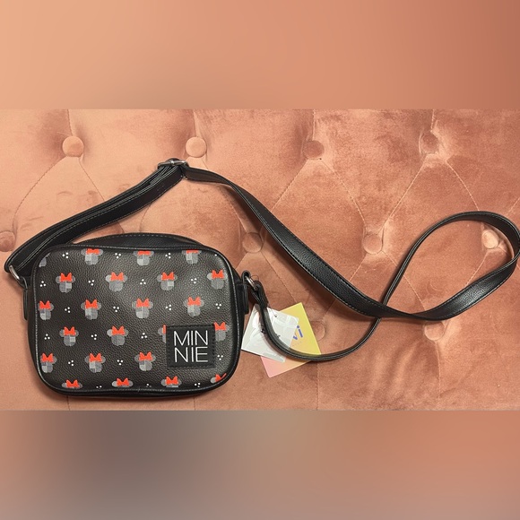 Danielle Nicole Handbags - NWT Beautiful Danielle Nicole Disney crossbody bag